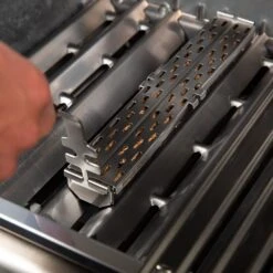 Broil King 60181 Stainless Steel Pellet Smoker Box -Weber Store bk 60181 e 03 21