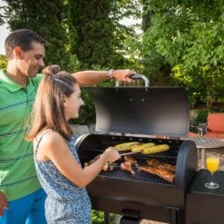 Broil King 494051 Crown Pellet 500 Smoker And Grill -Weber Store bk baronpellet400 ls c 06 20