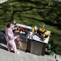 Coyote Stainless Steel Built-In Flat Top Gas Griddle, 30-Inch (C1FTG30) -Weber Store c1ftg30 ls b 01 22