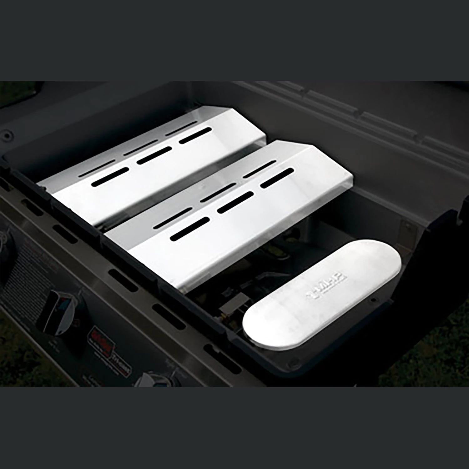 Modern Home Products T3G4DD Tri-Burn Gas Grill With SearMagic Grids On Patio Base, 27-Inch 4 Modern Home Products T3G4DD Tri-Burn Gas Grill With SearMagic Grids On Patio Base, 27-Inch - Image 2