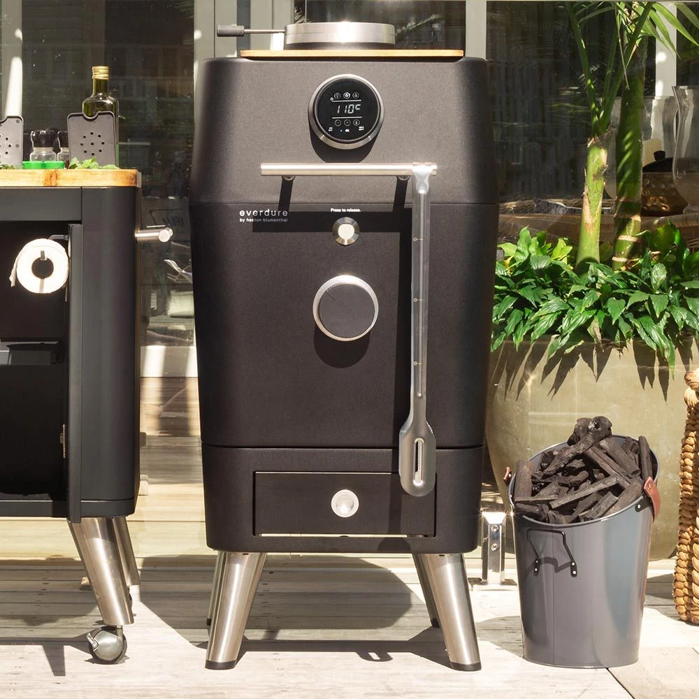 Everdure HBCE4K-Config 4K Electric Ignition Charcoal/Electric Outdoor Oven 4 Everdure HBCE4K-Config 4K Electric Ignition Charcoal/Electric Outdoor Oven - Image 2