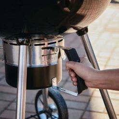 Napoleon PRO22K-LEG-2 Professional Charcoal Kettle Leg Grill -Weber Store pro22k leg 2 feat b 07 20