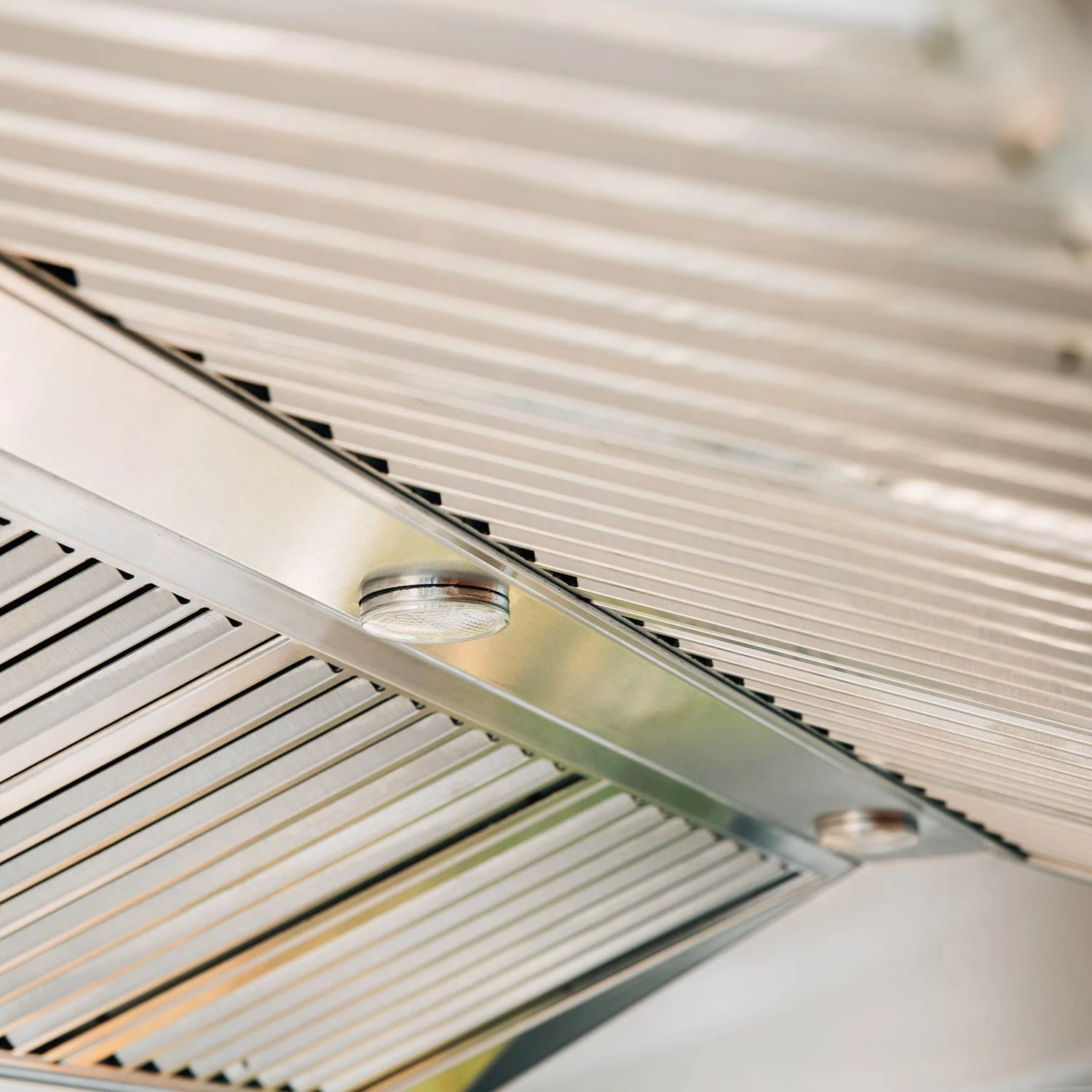 Summerset SSVH-36 Vent Hood, 36-Inches 7 Summerset SSVH-36 Vent Hood, 36-Inches - Image 5